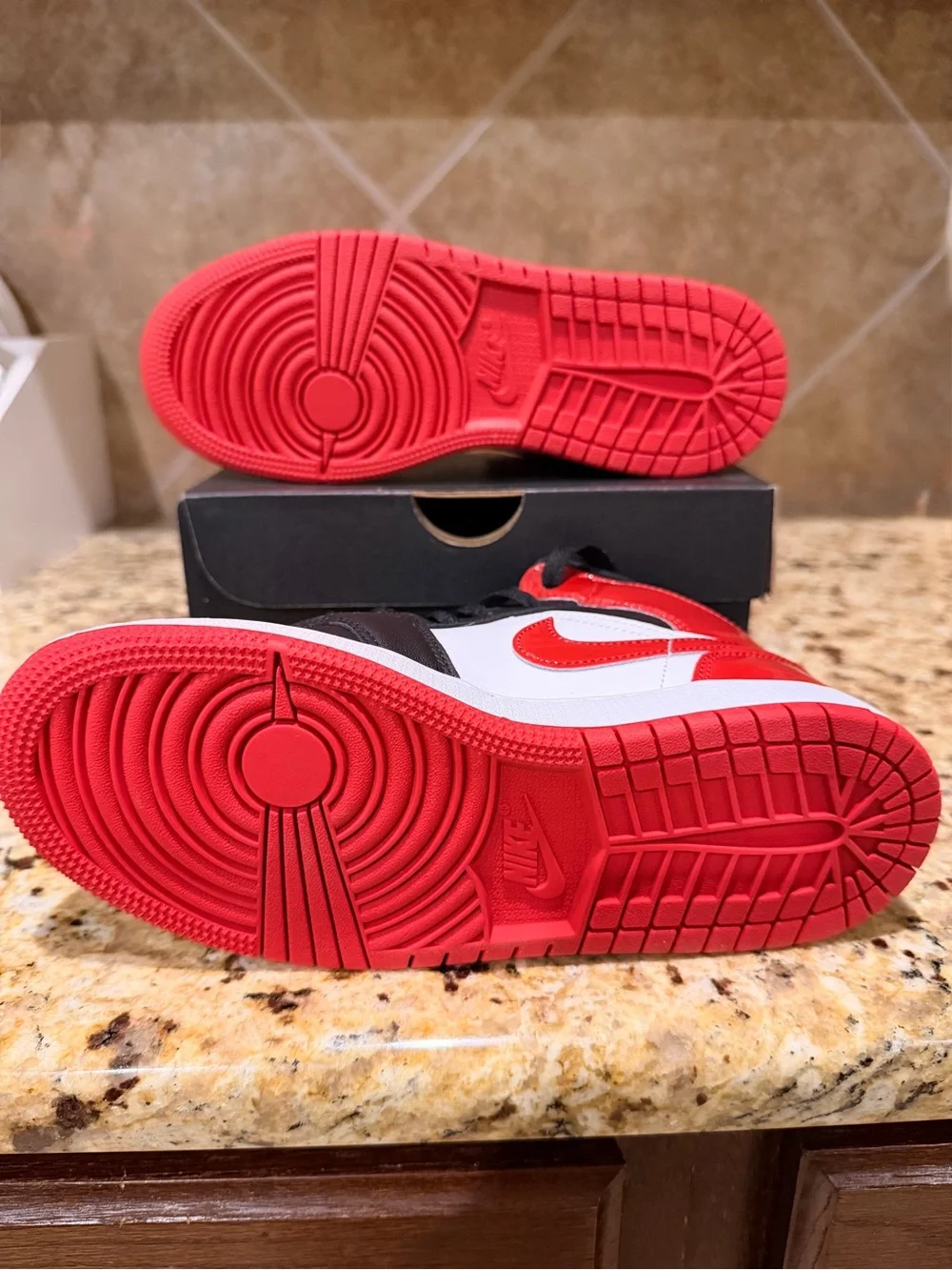 Air Jordan 1 Mid SE